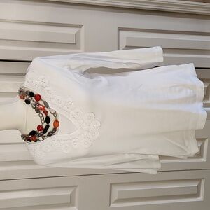 Unknown brand,  Excellent condition,  Women's white top with Embroidered necklin